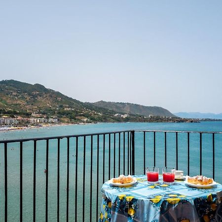 Lavatoioflats Casa Sul Mare E Sul Lavatoio Medievale A Cefalu Luaran gambar
