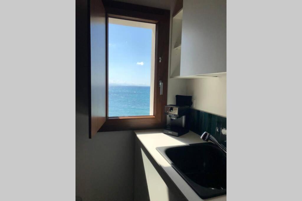 Lavatoioflats Casa Sul Mare E Sul Lavatoio Medievale A Cefalu Luaran gambar