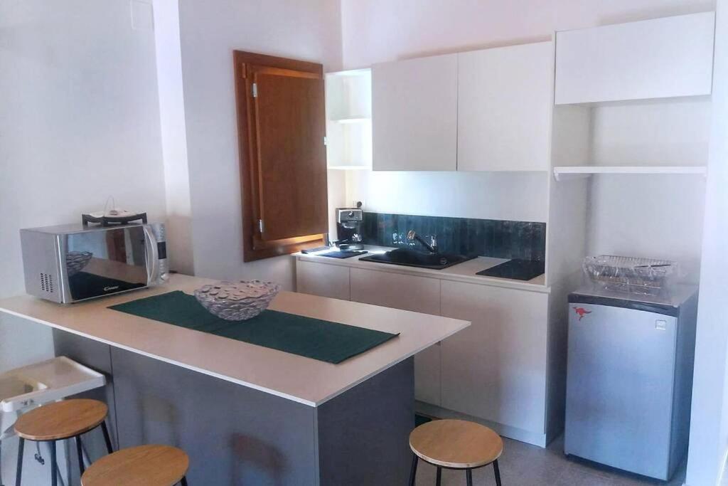 Lavatoioflats Casa Sul Mare E Sul Lavatoio Medievale A Cefalu Luaran gambar